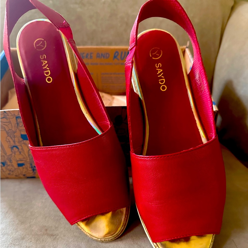 Women’s Red Flat Shoe